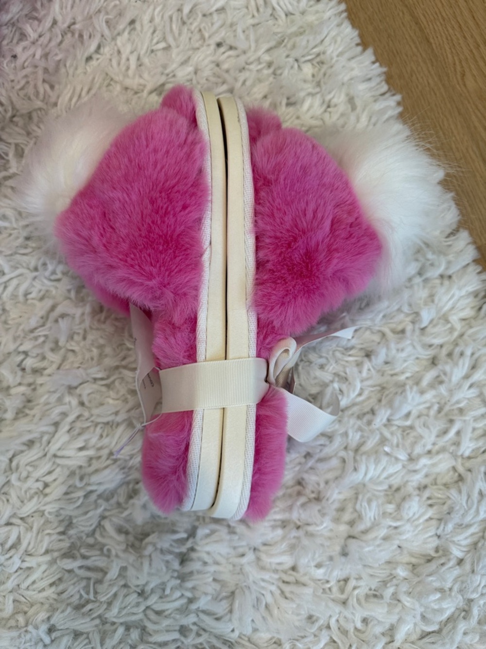 Shiraleah Pink & White Furry Slide Slippers - S/M
